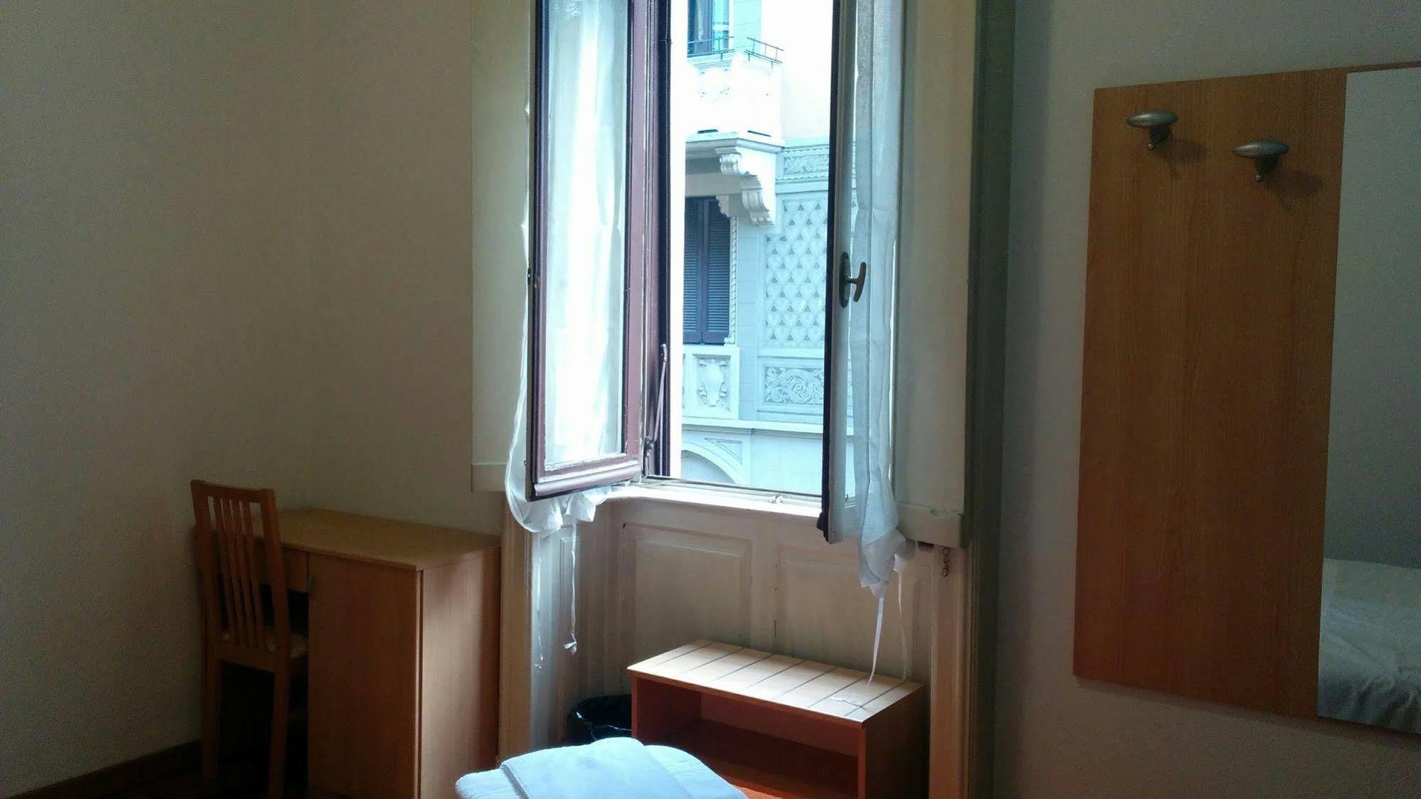 Adam'S House Hostel Milánó Kültér fotó