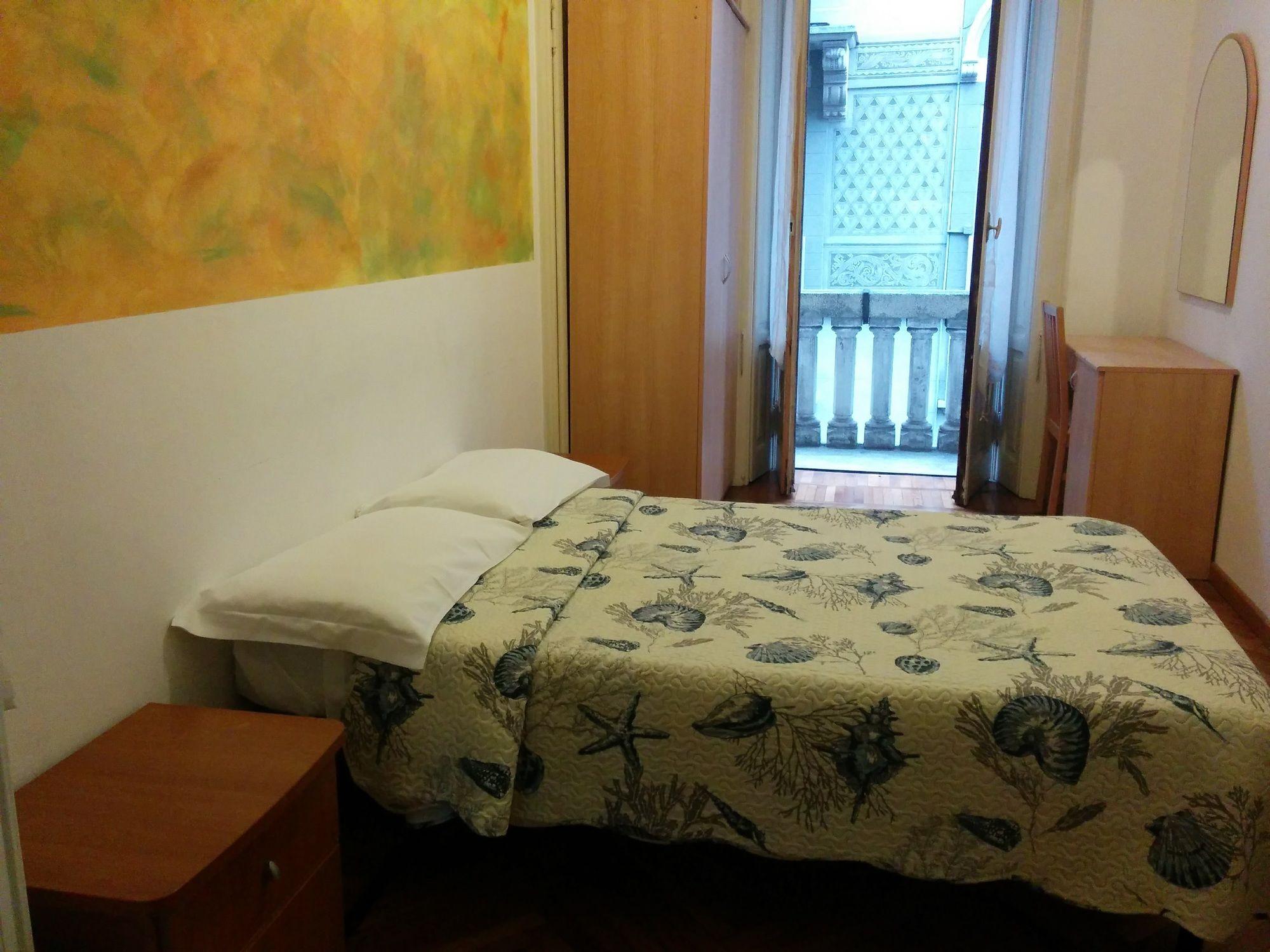 Adam'S House Hostel Milánó Kültér fotó