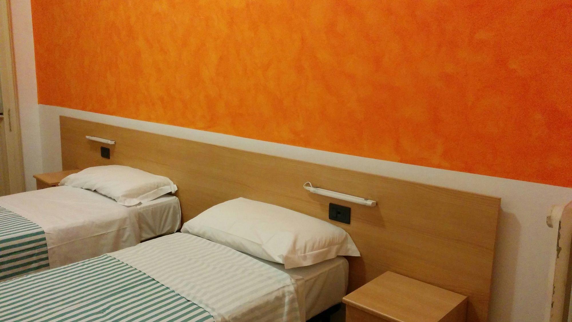 Adam'S House Hostel Milánó Kültér fotó